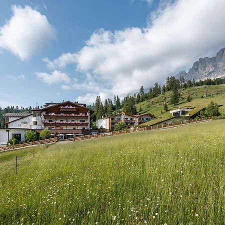 Moseralm Dolomiti Spa Resort Nova Levante Bagian luar foto